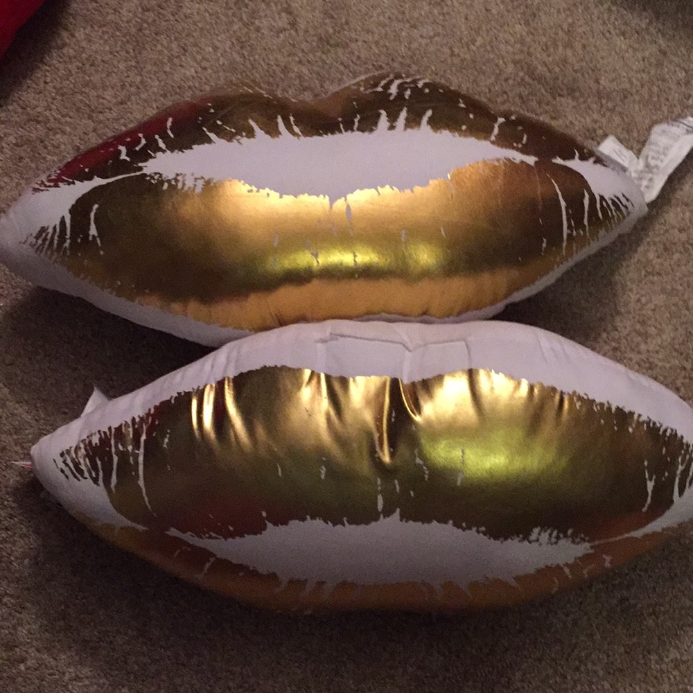 Gold Lip Pillows
